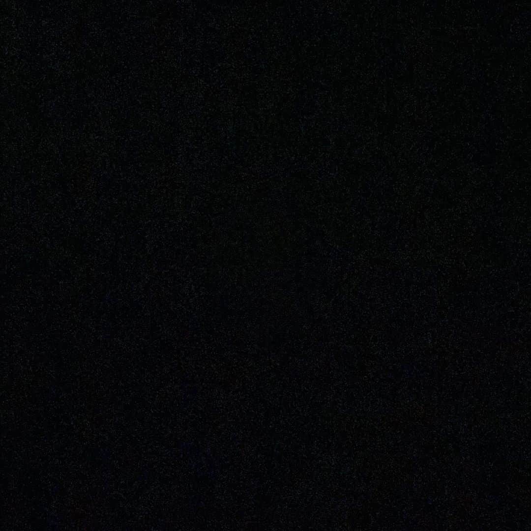 ライアン・ルアのインスタグラム：「🖤 #blackouttuesday #onelove」