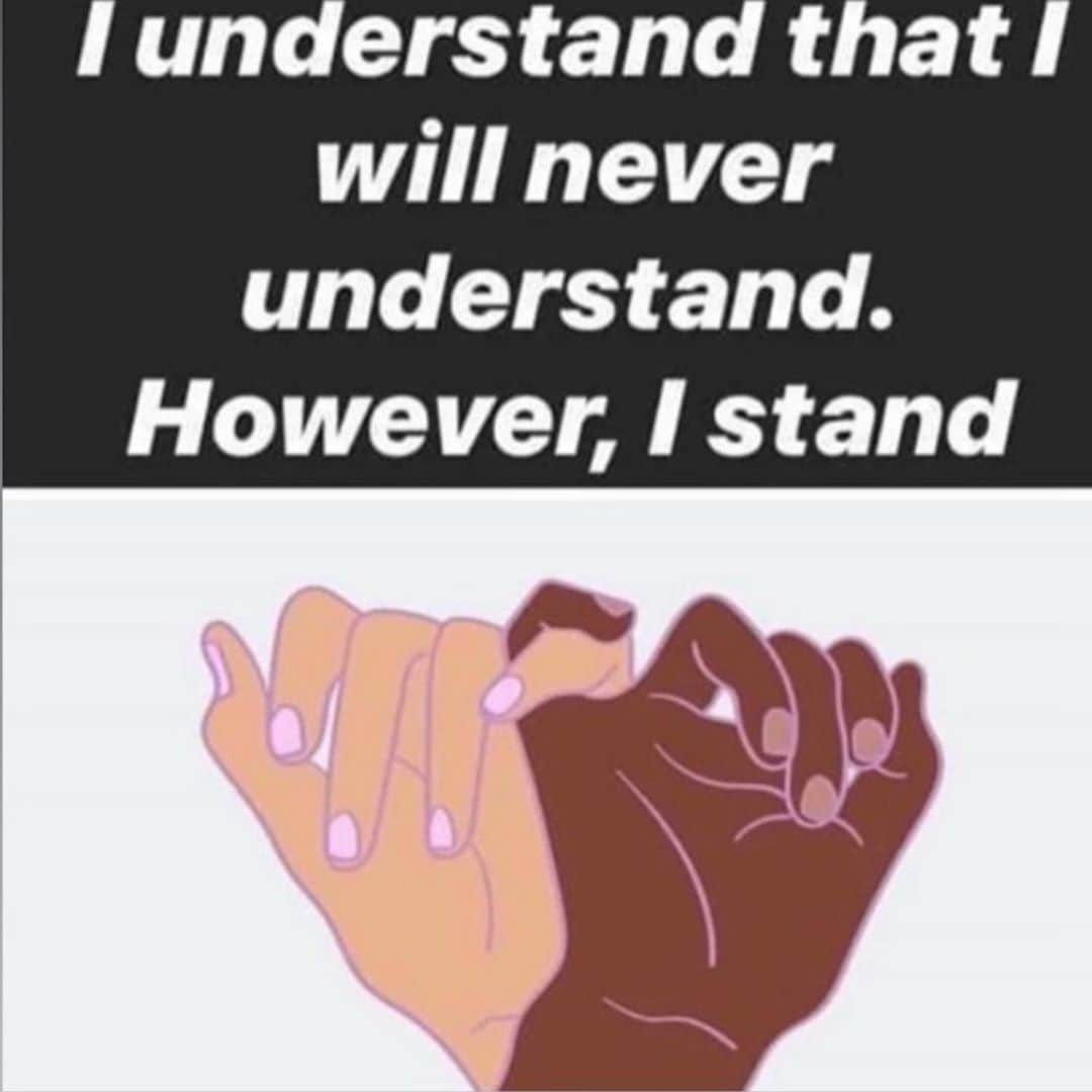 Lyna Perezさんのインスタグラム写真 - (Lyna PerezInstagram)「I understand that I will never understand. However, I stand! 🖤 #blackouttuesday」6月3日 0時23分 - lynaritaa