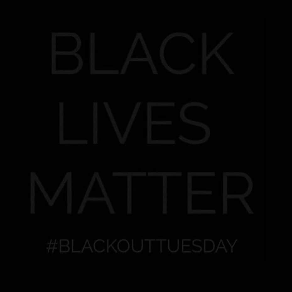 ファビアン・デルフのインスタグラム：「#BLACKOUTTUESDAY」