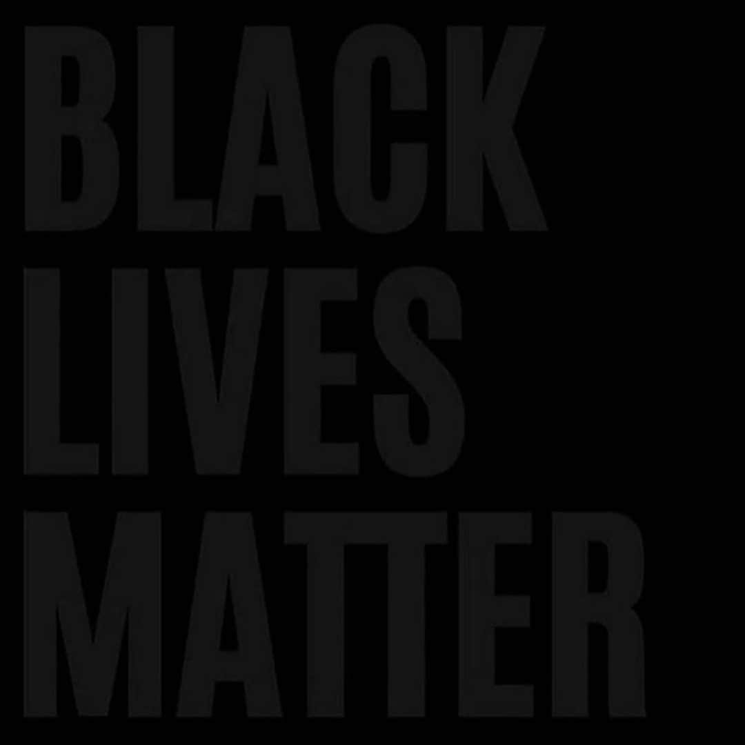 フアン・ミゲル・ヒメネス・ロペスのインスタグラム：「✊🏻✊🏼✊🏽✊🏾✊🏿 . . . #BlackOutTuesday #BLM」