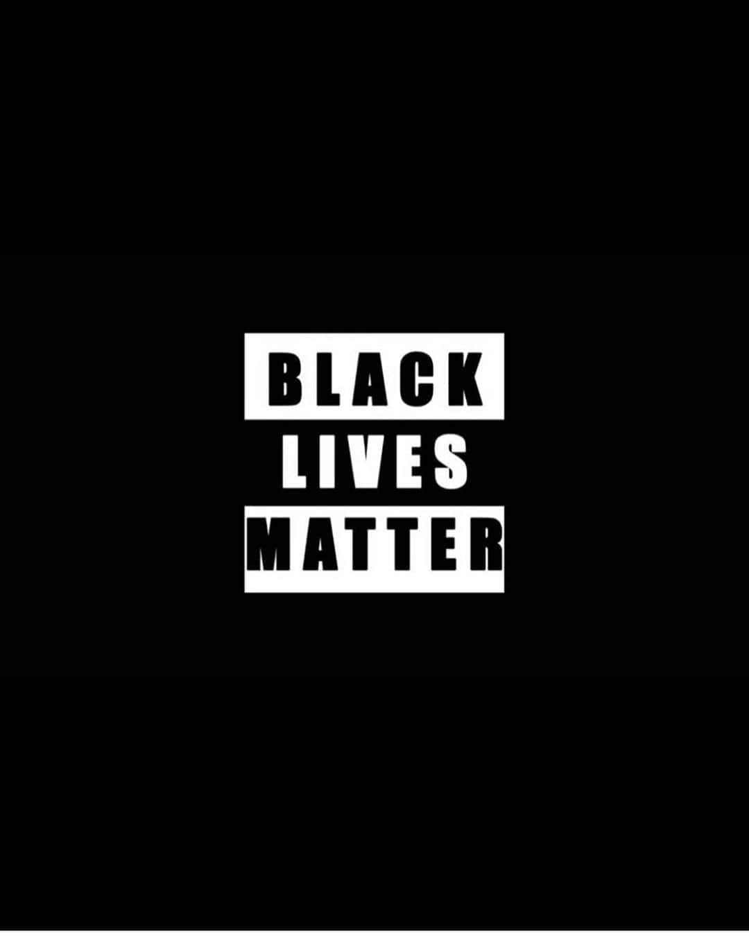 シェーン・オニールのインスタグラム：「Link in my bio has petitions, donation links, unlawful arrest numbers and protest info 🖤」
