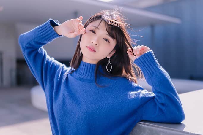 山本ゆうかのインスタグラム：「﻿ インスタの更新を忘れる天才と呼んでくれ﻿ ﻿ ﻿ ﻿ 時々生きてますか？とDMを頂く←﻿ 元からSNSが得意じゃなくてな………﻿ ﻿ ﻿ ﻿ ﻿ #portrait #ポートレート #ポートレートモデル #ポートレート撮影  #関西サロモ #撮影モデル  #被写体 #ポトレ女子 #フリーモデル #撮影会モデル #黒髪ロング #lovers_nippon #サロンモデル募集 #wu_japan #japanesegirl #hueart_life  #インフルエンサー  #photoshoot #셀피 #데일리메이크업 #神戸県立美術館 #ZARA #レザースカート #ライダース #GUコーデ #ブルーニット #instagood #good_portraits_worl」