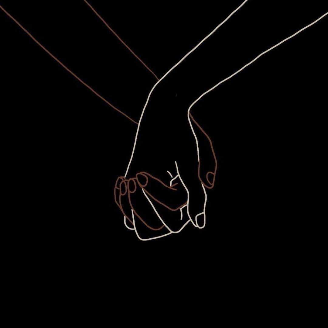ニコール・トルンフィオのインスタグラム：「🖤 I woke up with mixed feelings for #blackouttuesday I strongly feel this square is not enough, this is hiding behind a veil, this is silence once again, this is propaganda.... as I researched more, I realized that some people are not where I am at, they do not feel free to use and lend their platforms to the black community as I do, and to speak up loud and clear that what is and has been going on is disgusting, devastating, inhumane and unacceptable.... I thought that maybe this is the first step for someone, maybe they only recently awoke to the weight of what is happening, maybe they were asleep before..... maybe they have decided to now take action, maybe they need a space, an outlet to stand up for this movement too, a space that they can express their views in a gentle way, and maybe this little black square is all they can do right now, but at least they are taking a step, a step in the right direction. My hope is that this black square is just the beginning for them and that they will find a way to turn this black square into action and change, and never give up until we see the change. My hope is that they will wake up and understand the urgency and importance of every single individual that exists on this planet, to speak up and stand up for our black community and in times of any injustice against humanity. I came to the conclusion that I will post my black square to support this movement and hold space for #blackouttuesday BUT, this is not enough. I urge you to keep educating yourself and your community, keep educating your fellow privileged white community that have their eyes closed to what privilege actually is, urge your community to take a stand for the black community and don’t stop until there is true equality. This is going to take time, a lot of time, but persistence is key. This is not a trend, this is a movement. If you are posting black squares please also offer a message, an educated message. Please go out and VOTE. My priority is to listen, to educate myself further, to raise up the black community, stand in solidarity and support in any way I can. I am an Ally. I will not be quiet anymore.」