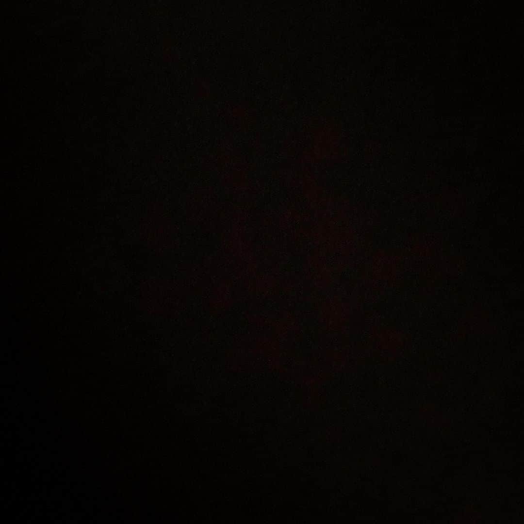 メリッサ・ビショップさんのインスタグラム写真 - (メリッサ・ビショップInstagram)「✊🏿✊🏾✊🏽 🖤 #blackouttuesday」6月3日 2時36分 - melissacorinneb