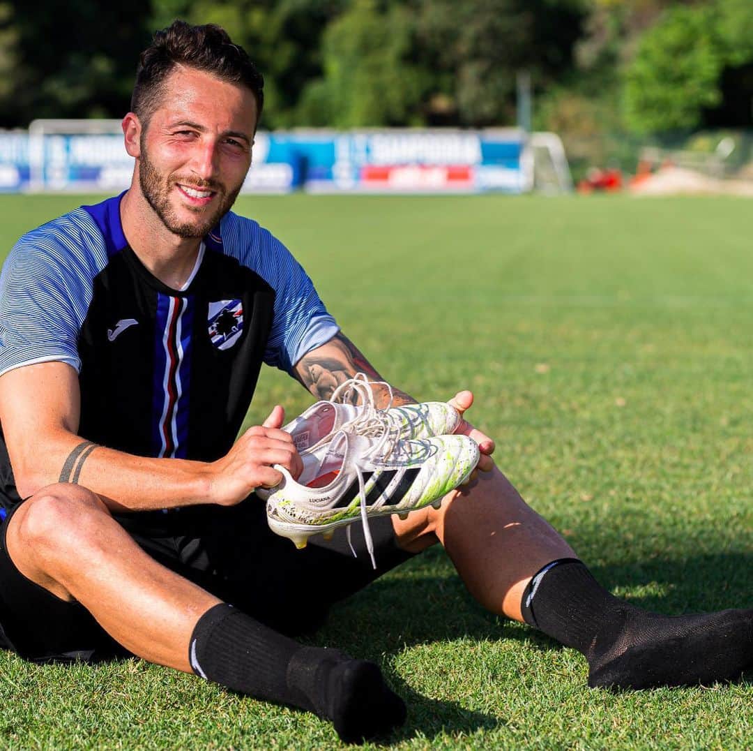 アンドレア・ベルトラッチのインスタグラム：「Finalmente arrivate le nuove copa...che ne dite??? @adidasita @adidasfootball」
