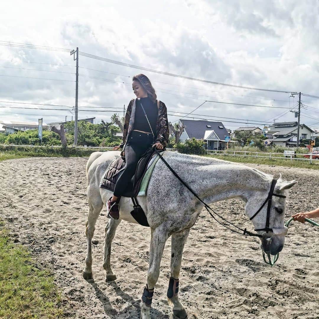 脇田恵子のインスタグラム：「お馬さんひひーん🐎。」