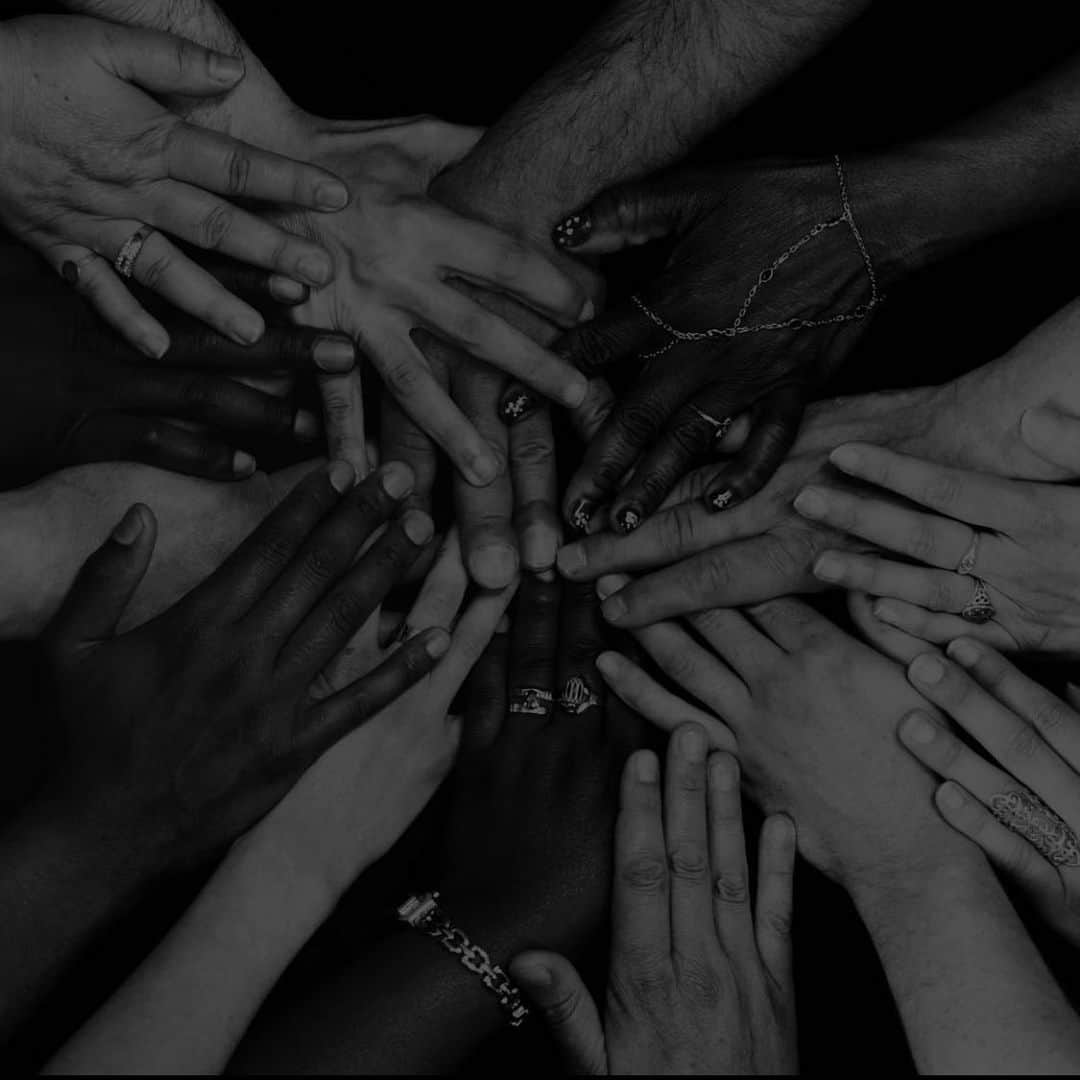 リーケ・ウェイファースのインスタグラム：「We stand united. We stand always, stronger together. #blackouttuesday」