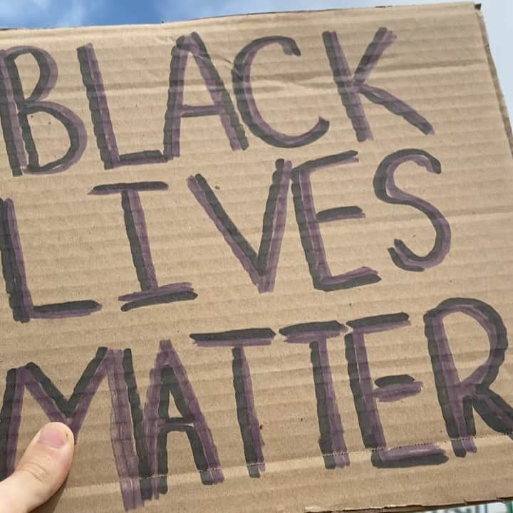 ブランドン・フーバーのインスタグラム：「#blacklivesmatter」