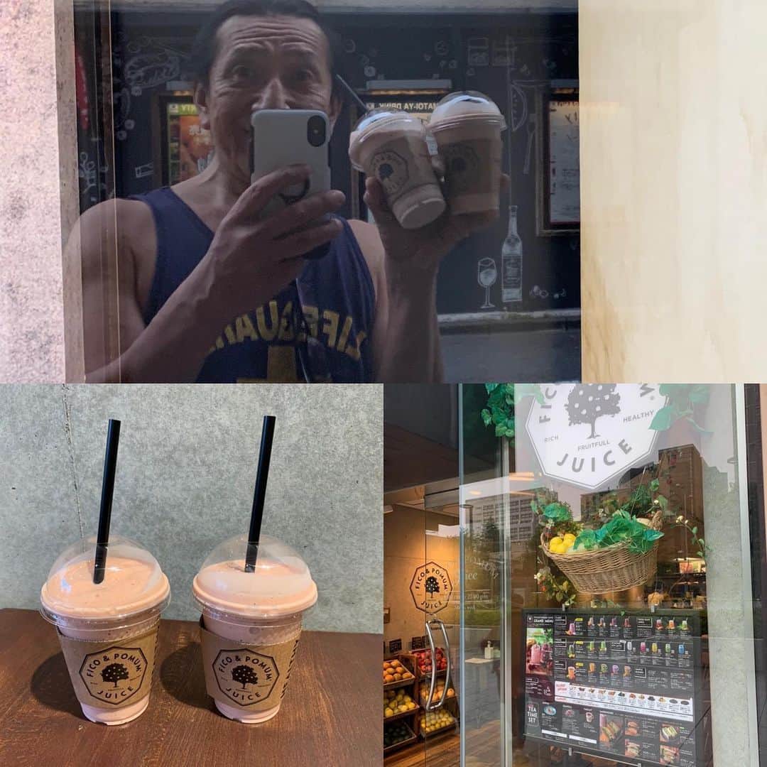 Ken Harakumaのインスタグラム：「今日は1人で2人前！ やっぱり今日みたいな夏天気の日はFICO & POMUMで元気をチャージ！ ランチがわりは、定番のストロベリーバナナスムージー+ターメリックプロテインダブル×2杯。 あー美味しい〜❣️ @ficoandpomum  @international_yoga_center  @illuminate_japan  #スムージー  #ヨガ」