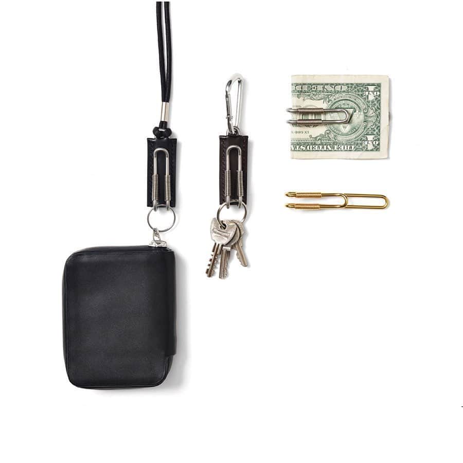 エドロバートジャドソンのインスタグラム：「WATER REPELLENT PRODUCTS  CLIX - NECK HOLDER CLIX - KEY HOLDER CLIP - MONEY CLIP CEAL - HALF WALLET - Check our stockists.  #edrobertjudson」