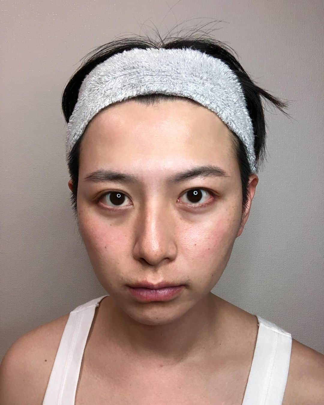 瀬戸口弘樹さんのインスタグラム写真 - (瀬戸口弘樹Instagram)「スキンケアDAY✨ 今日はスキンケアを念入りにやりました☺️ もうすぐ35歳またおじさんとはよばせません笑  #美肌ケア　#美肌　#美容男子　#おじさんとは呼ばせない　#アラフォー　#若返り」6月3日 18時12分 - hirokisetoguchi