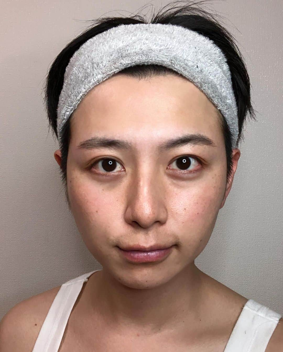 瀬戸口弘樹さんのインスタグラム写真 - (瀬戸口弘樹Instagram)「スキンケアDAY✨ 今日はスキンケアを念入りにやりました☺️ もうすぐ35歳またおじさんとはよばせません笑  #美肌ケア　#美肌　#美容男子　#おじさんとは呼ばせない　#アラフォー　#若返り」6月3日 18時12分 - hirokisetoguchi