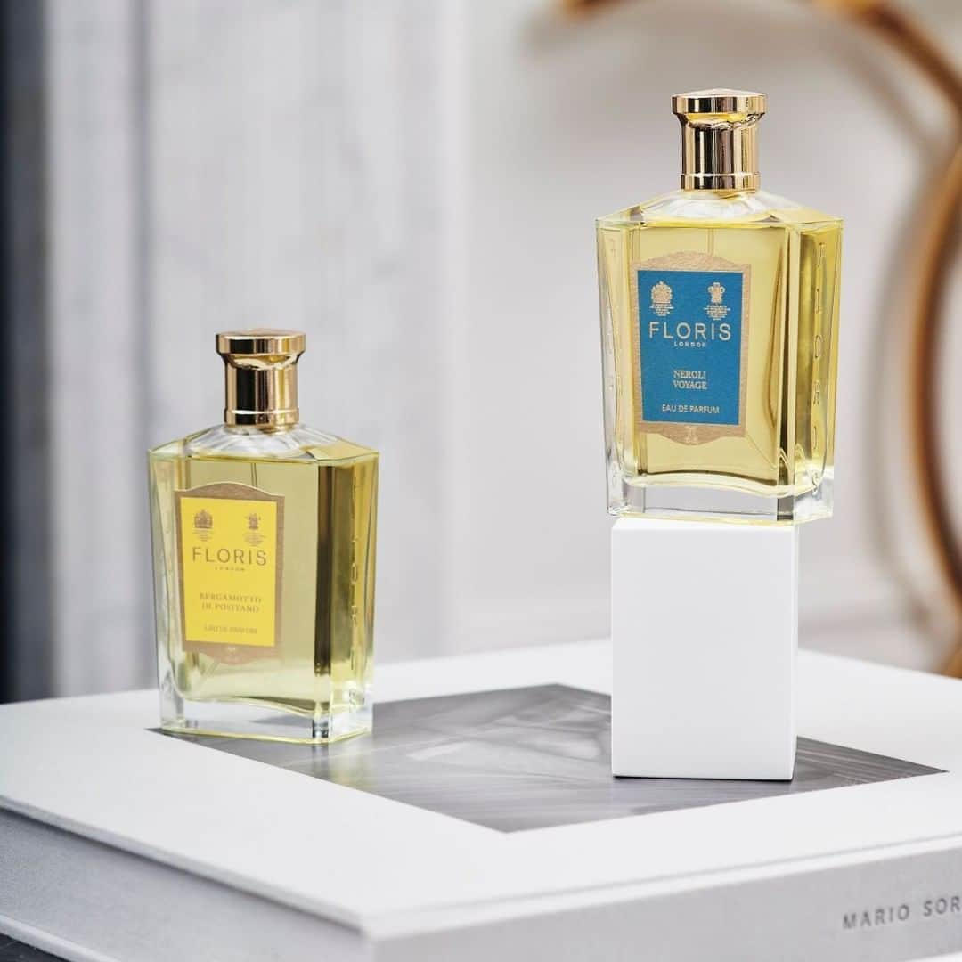 フローリスさんのインスタグラム写真 - (フローリスInstagram)「Evoking the salty sea air and warm evening sunshine, citrus and marine scents have the ability to touch upon unique fragrance memories of summers gone by from the comfort of your own home. ⠀ #FlorisLondon #LuxuryFragrances #HolidayScents #Wanderlust #CitrusFragrance #MarineFragrance #SummerScent #CitrusMarine #LuxuryPerfume」6月3日 18時16分 - florislondon