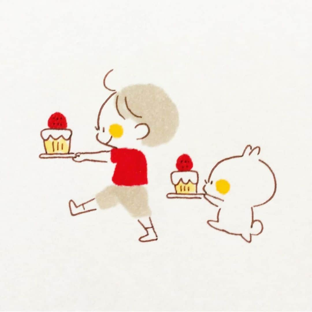 カモさんのインスタグラム写真 - (カモInstagram)「今日のおやつ #苺#カップケーキ#strawberry#cupcake#イラスト#illustration#ウサギタケ#usagitake」6月3日 9時51分 - illustratorkamo