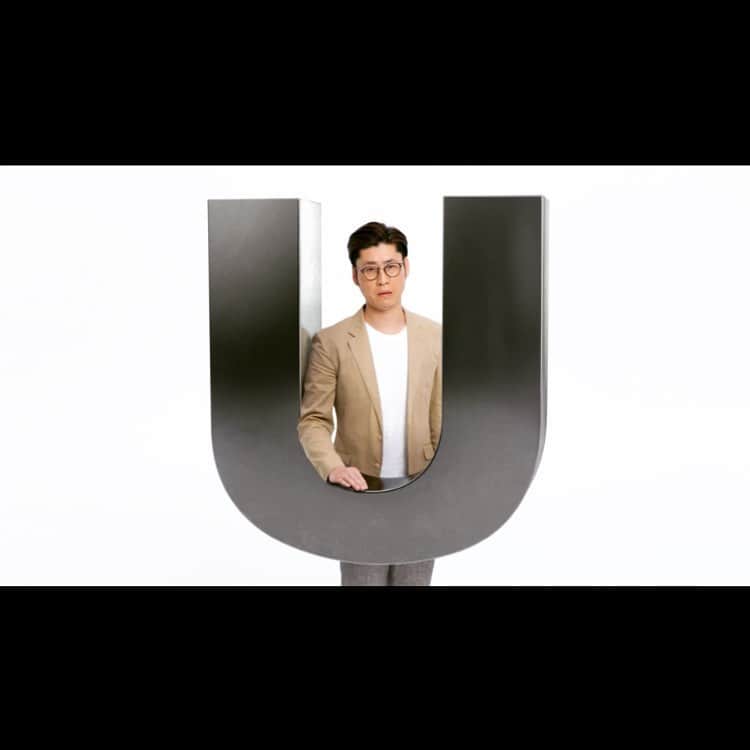 のインスタグラム：「HONDA U-Select CMやらせてもらってます。 普通の変なおじさんの顔でやらせてもらってます。」