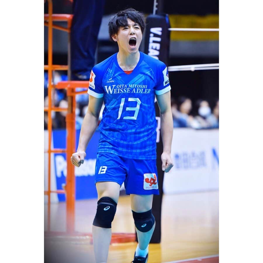 久保田雅人のインスタグラム：「‪この度、副主将に任命されました。‬ ‪去年より強いチーム、上の順位を目指しみんなを引っ張れる存在になりたいと思います。‬ ‪チームみんなで素晴らしいチームになるように頑張ります。‬ ‪ファンの皆様も一緒に‬ ‪→ → #GoForTheTop‬ ‪#WeAreOne ‬ ‪#共に勝利を‬ ‪#米サポ‬ #大分三好ヴァイセアドラー #コロナに負けるな #vleague #Vリーグ #vリーグ男子 #小学生担当」
