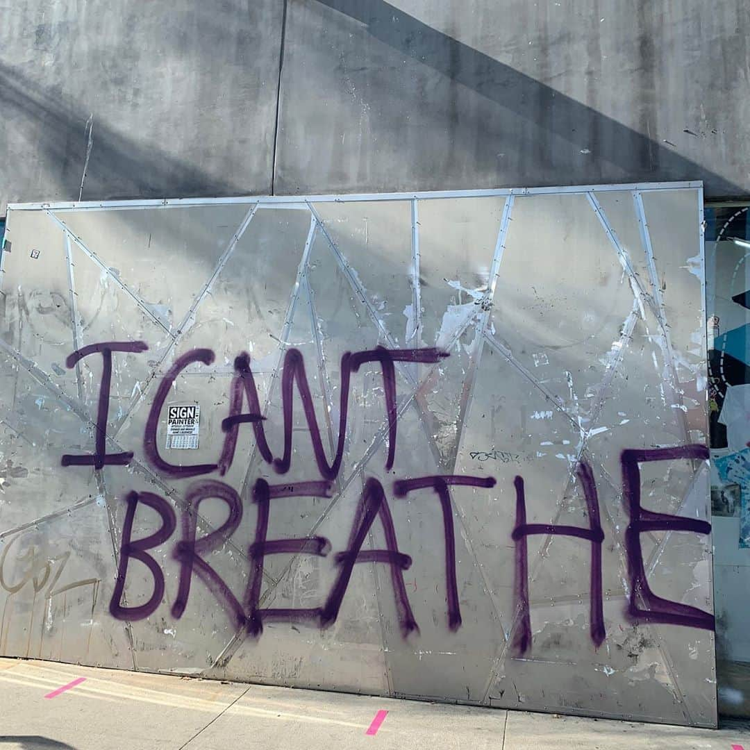 ローレン・サイさんのインスタグラム写真 - (ローレン・サイInstagram)「This country needs to change. The black community has faced hundreds of years of oppression and inequality. It’s painful that peaceful protestors’ words are falling upon deaf ears as they’re being faced with more police brutality. Some infiltrators are taking advantage of this movement and seeking to instigate violence...I hope you look at yourself honestly in the mirror, begin to understand your privilege (as I am mine too), and Listen to the black community. Involvement and support should not be a matter of race...we are human. If we don’t fight for each other, what do we stand for at all? I pray for safety to everyone out on the streets. I pray for change and a better future. Also please vote racist politicians tf out.」6月3日 14時15分 - laurentsai