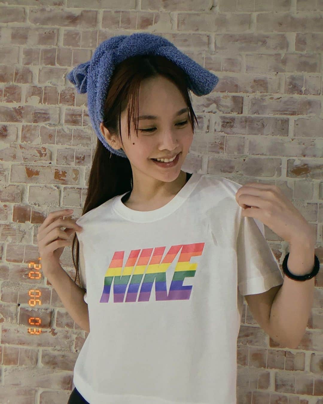 レイニー・ヤンのインスタグラム：「🌈 No matter which color.  Just be true to yourself.  #betrue #untilweallwin @nike」