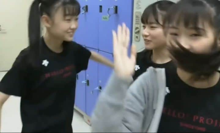 モーニング娘。'20のインスタグラム：「- . み、、、みんな??🤣😅😂 . .」
