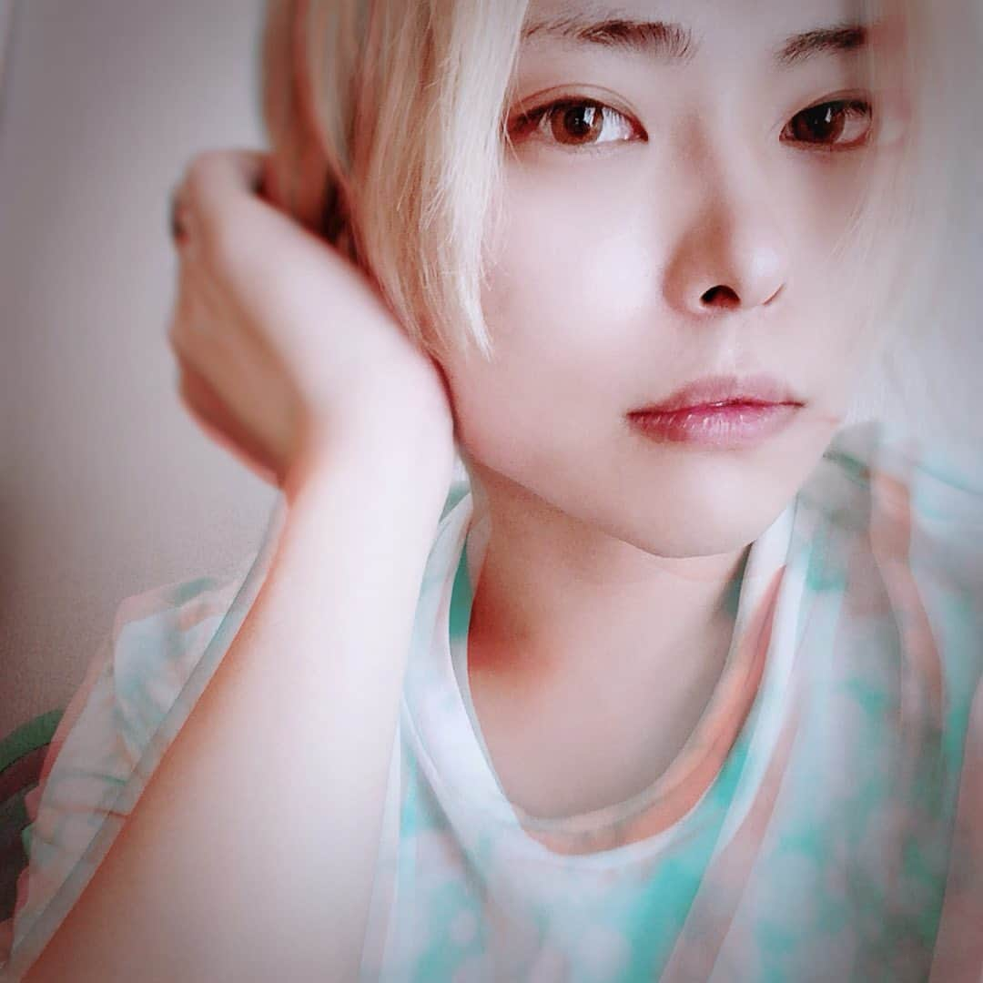 Aryuさんのインスタグラム写真 - (AryuInstagram)「Instagramもっと更新していこうかな。みんなは元気？」6月3日 15時42分 - aryu_gram666