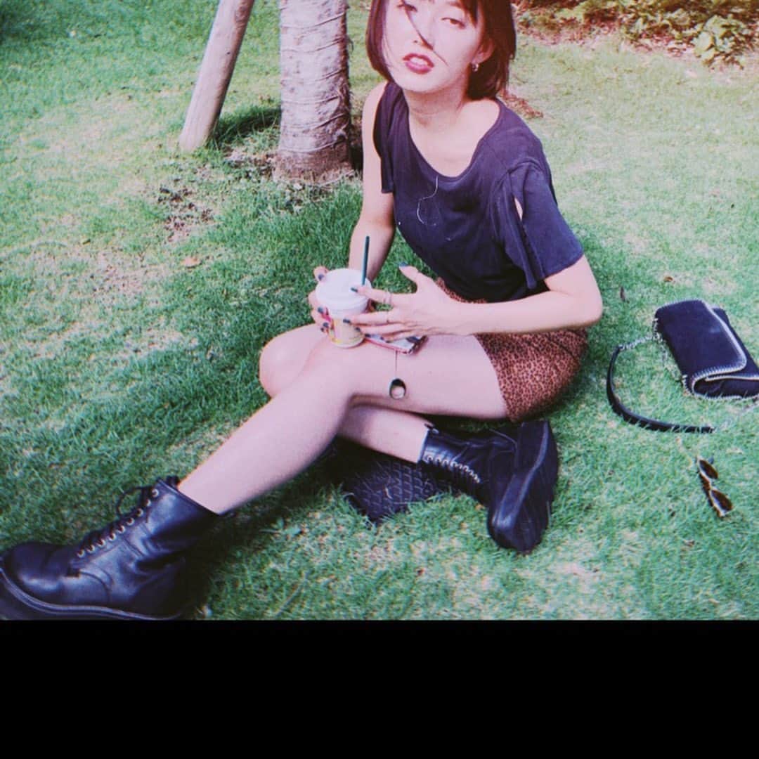 松井りなのインスタグラム：「思考にスイッチでもあればいいのに。」