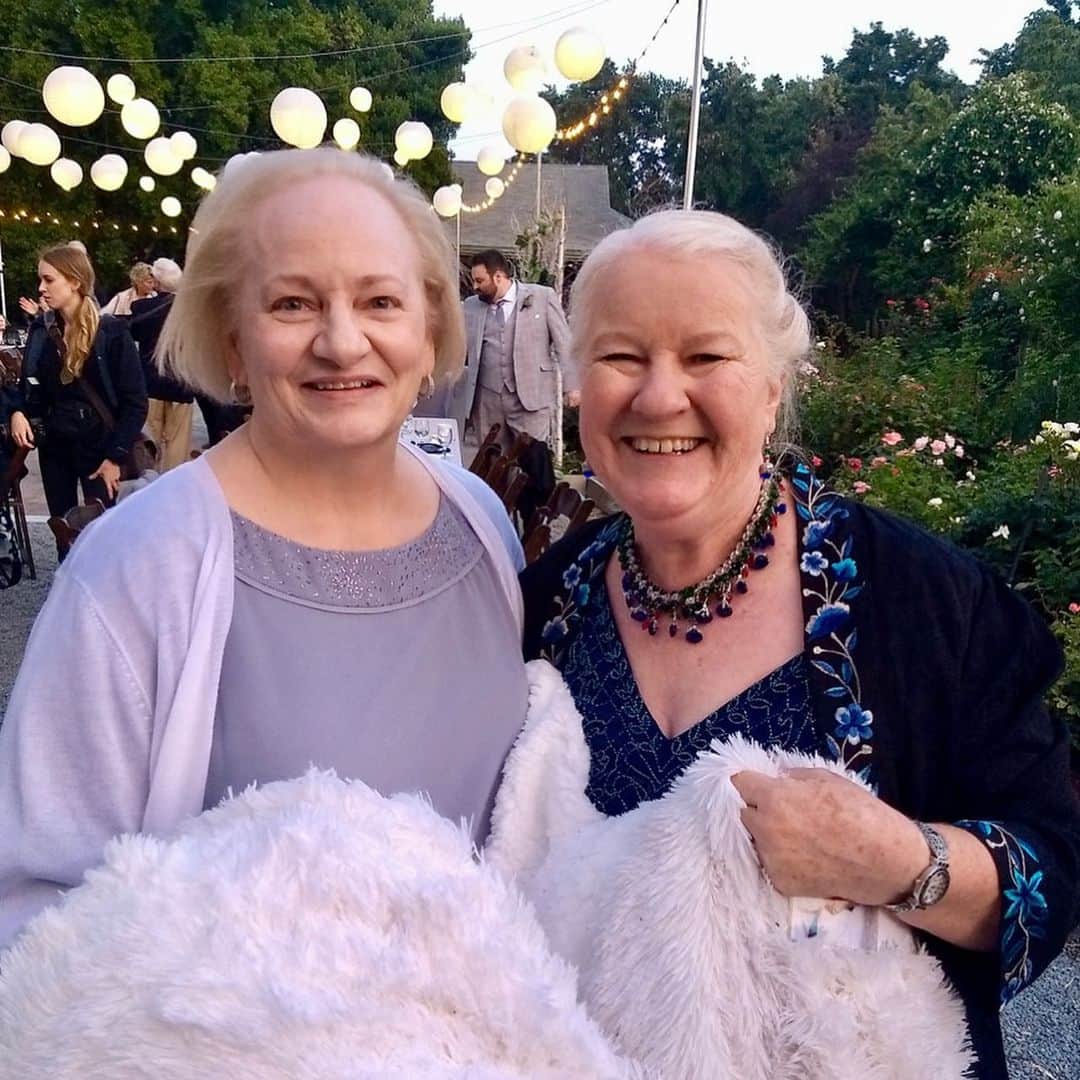 ブラント・ドーハティのインスタグラム：「Happy Mother’s Day to all the mamas out there! But especially to these two amazing women.」