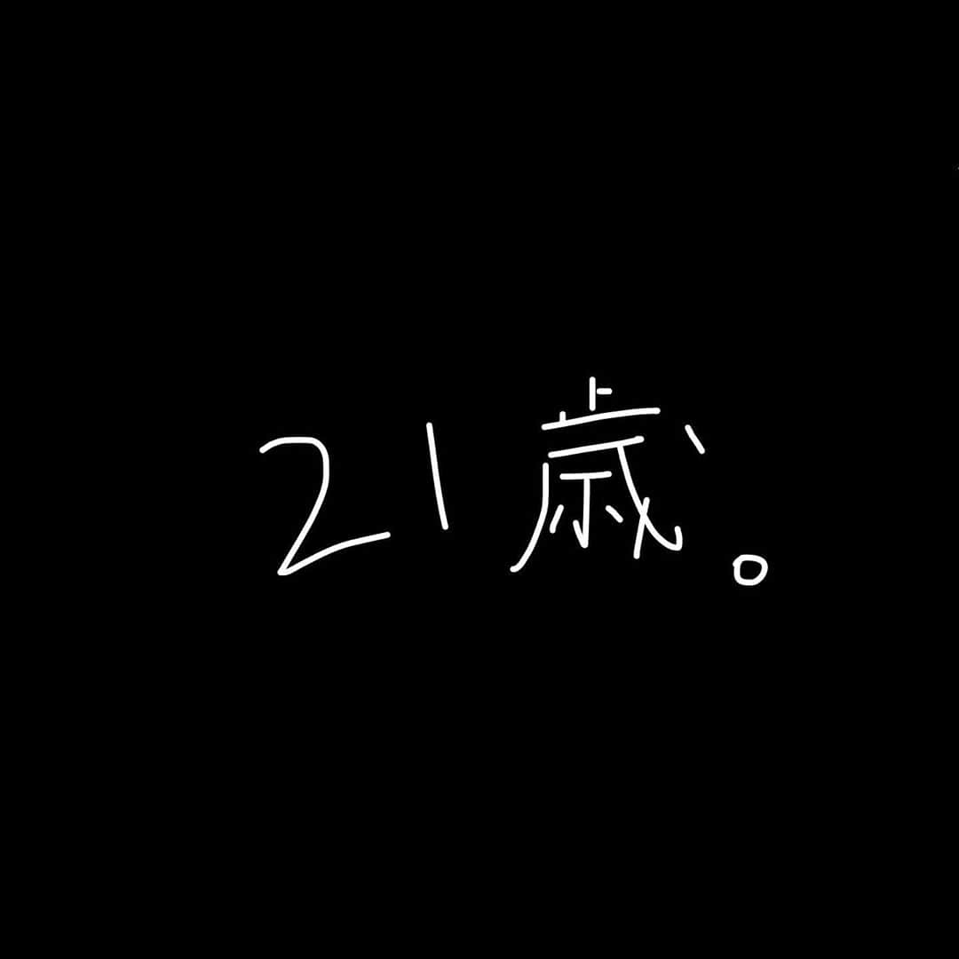 橋下美好さんのインスタグラム写真 - (橋下美好Instagram)「﻿ 21歳になりました！﻿ ﻿ ﻿ 20歳に掲げた目標は、﻿ ''色んなことにチャレンジする''で、﻿ YouTube、演技、ブランド、スカイダイビング(おまけ)etc...﻿ 書ききれないほど、﻿ さまざまなことにチャレンジしました！﻿ ﻿ ﻿ 21歳はそれを継続させながらも、﻿ また新たなことに挑み続ける精神を﻿ 培っていきたいと思っております！！﻿ ﻿ ﻿ そして何より、﻿ 謙虚さを忘れずに日々過ごしたいと﻿ 誕生日を迎えるまでの数日間で強く思いました。﻿ 私がこの環境に居られるのは、﻿ 支えてくださる皆様のおかげでしかありません。﻿ ﻿ ﻿ 21歳は、20歳に比べて﻿ より一層責任感が増す気がします。﻿ ''緊張''を日々大切にしていきたいです。﻿ ﻿ ﻿ いつもありがとうございます。﻿ 皆様が大好きです。﻿ ただそれだけです。﻿ ﻿ ﻿ 橋下美好」5月11日 0時49分 - miyoshikun