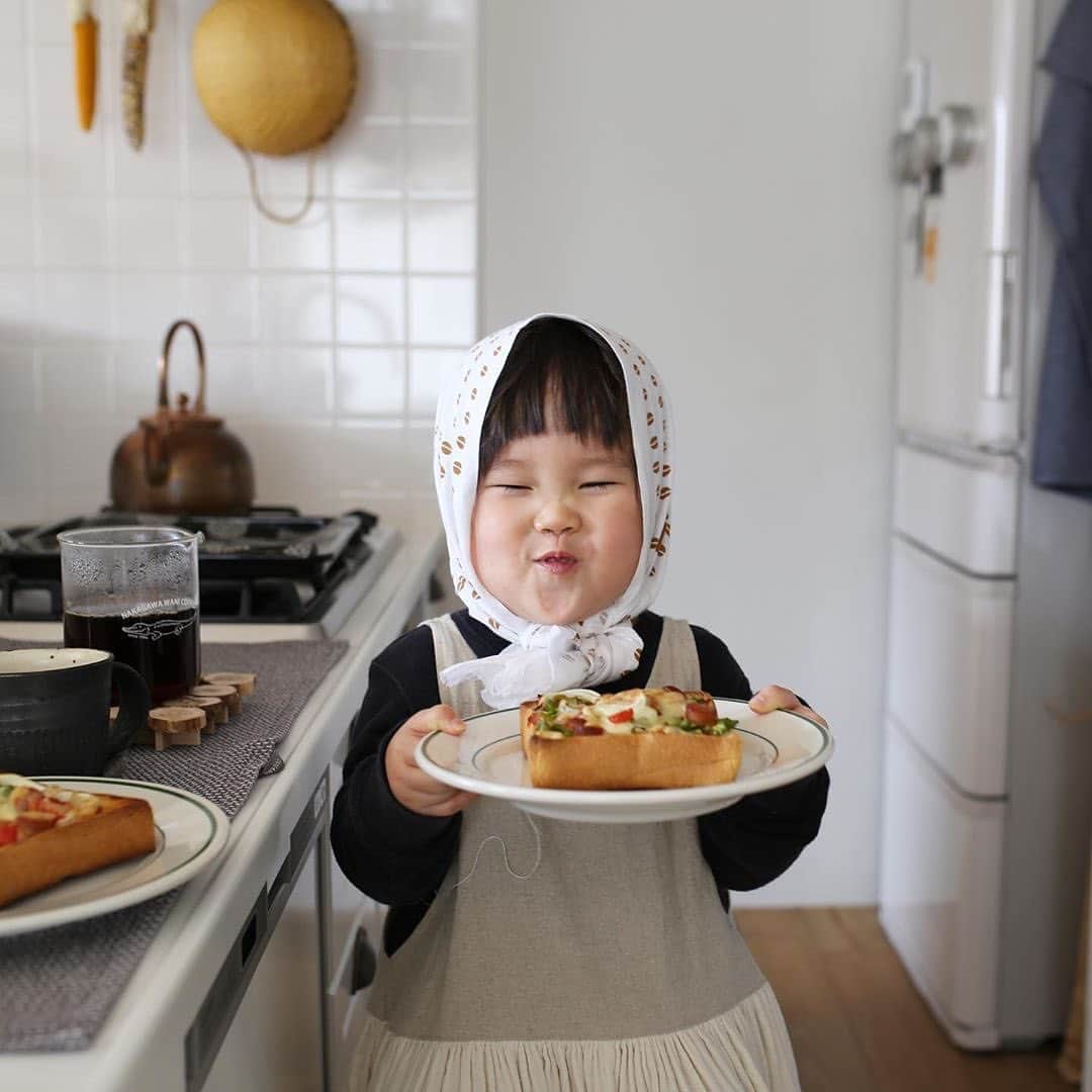 Instagramさんのインスタグラム写真 - (InstagramInstagram)「She got it from her mama. 😊⁣ ⁣ ⁣ This is Fuka Kamei. She’s 3 years old and lives in Hokkaido, Japan. Her favorite things include: doing puzzles, playing in the garden and cooking and making coffee with her mom Kinu (@___okinu).⁣ ⁣ ⁣ These little moments are so special to Kinu. “The best thing about being a mom is we’re one family and can spend our precious days together.”⁣ ⁣ ⁣ Watch our story to see Fuka and Kinu brew a pot of coffee together. (Spoiler alert: they’re wearing adorable matching outfits.)⁣ Happy #MothersDay to Kinu and all the mamas out there, no matter where you are. 💕⁣ ⁣ ⁣ Photos by @___okinu」5月11日 1時02分 - instagram
