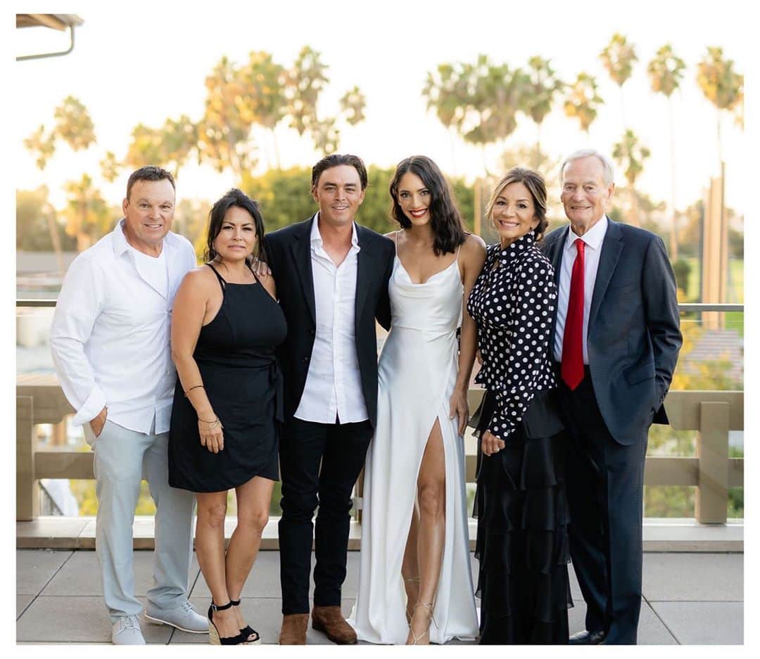 リッキー・ファウラーのインスタグラム：「Happy Mother’s Day...especially to the ones in @allisonstokke and my life!!」
