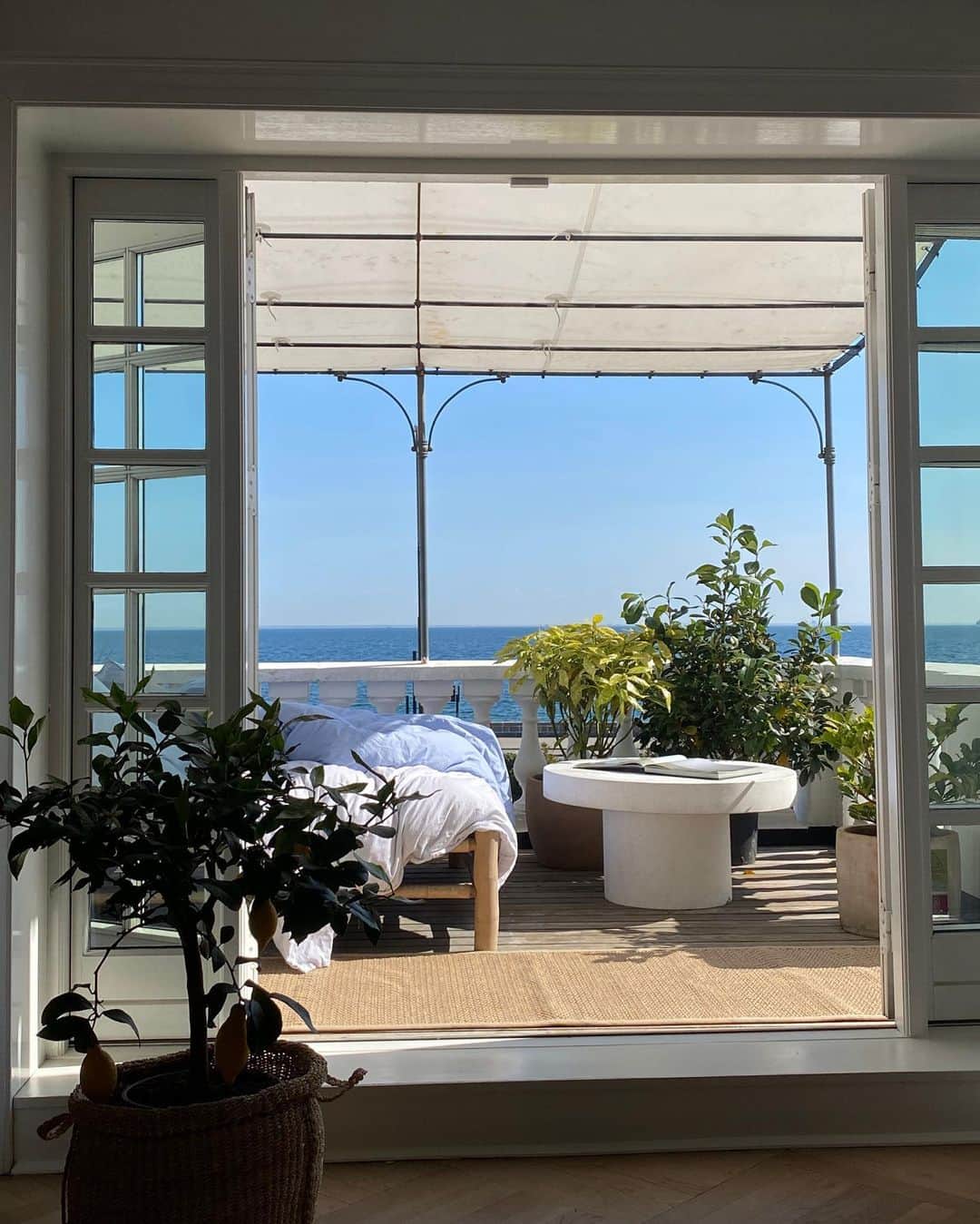 Mathilde Goehlerのインスタグラム：「☀️🌈🍉」