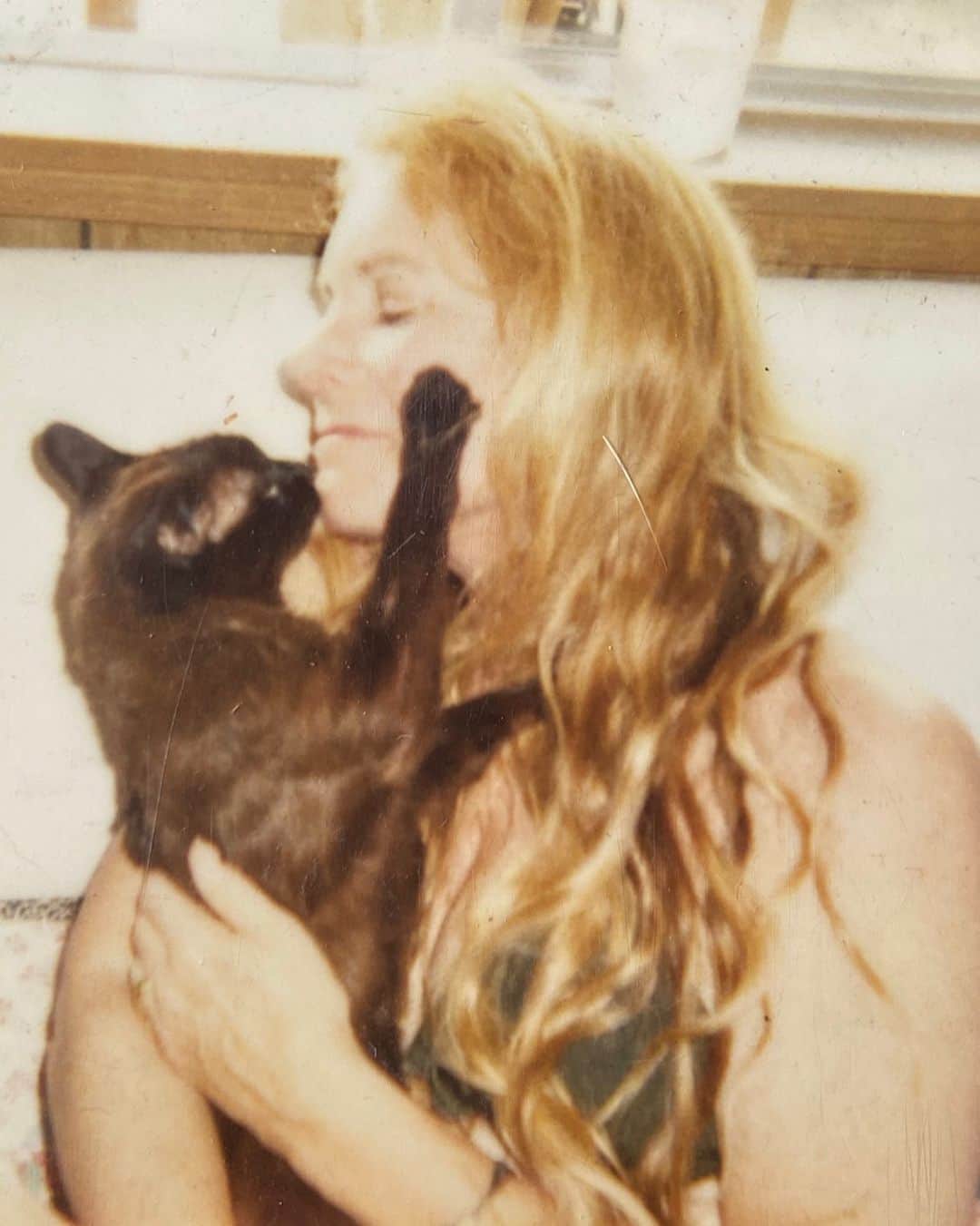 キーガン・アレンのインスタグラム：「Happy Mother’s Day @jonesallenart  I love you and thank you for bringing me into your world and staying with me through mine.」