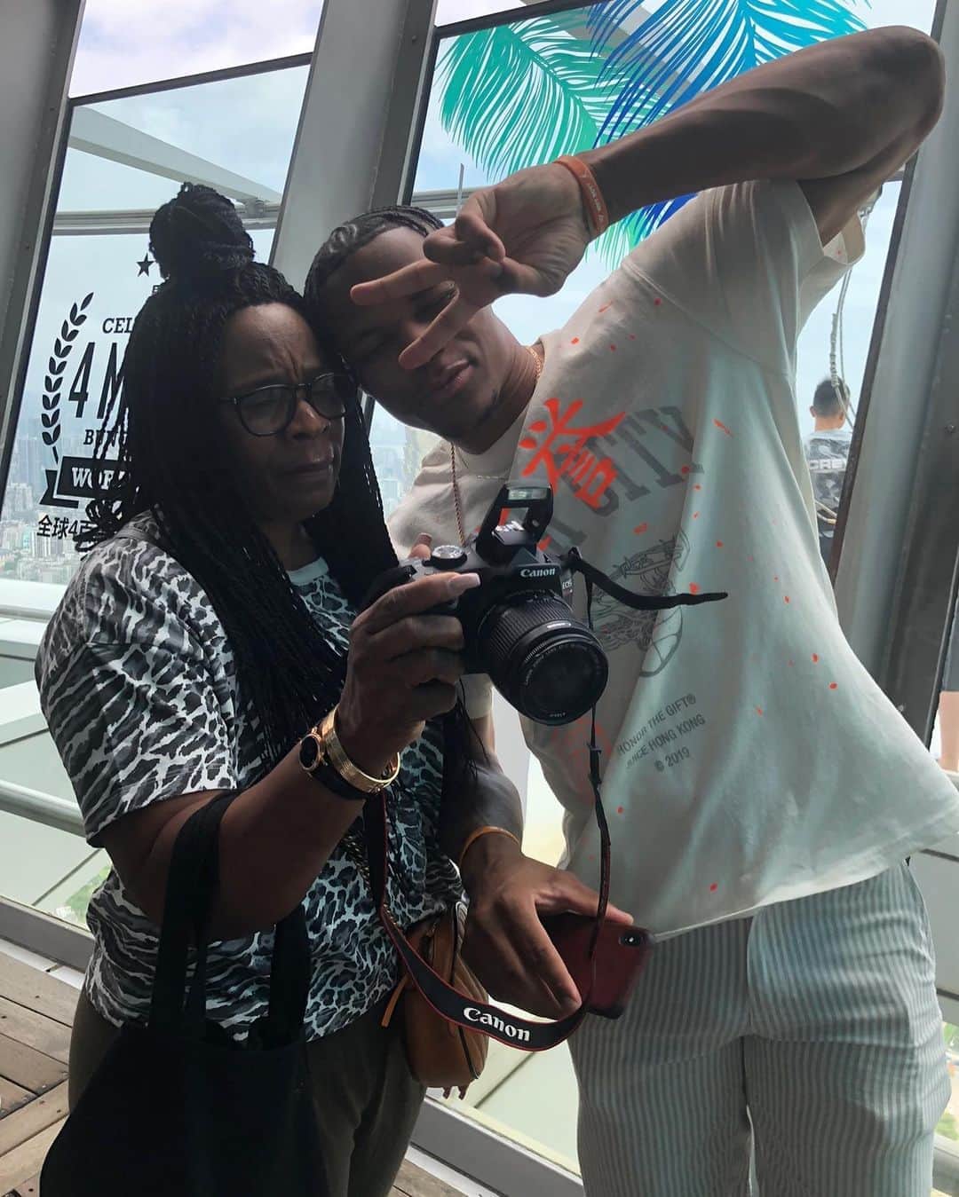 ラッセル・ウェストブルックのインスタグラム：「Happy Mother’s Day to my Momma, each day I’m thankful and grateful to have you in my life. I love you and I appreciate you more than you. Enjoy your special day mom!❤️」