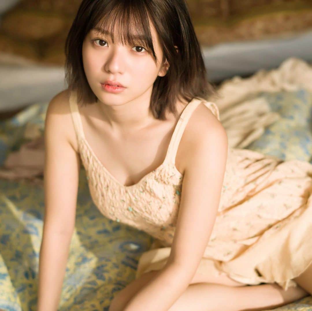 長月翠 長月翠さんのインスタグラム写真 - (長月翠Instagram)「#週プレ #長月翠1st写真集 #意外性 には入ってないけど🤫 #ちーむぷーぶー  #みーたんの意外性 #みーたんフォト #グラビア #ラストアイドル」5月10日 17時27分 - miffy00517