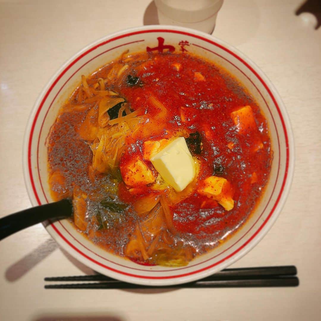 のインスタグラム：「蒙古タンメン🥺✨✨✨✨ バタートッピング🧈✨✨✨✨ . #中本 #蒙古タンメン中本 #麺活 #麺活女子 #japanesefood #japaneseramen  #Lezat #맛있는 #激辛 #激辛ラーメン #好吃 #mico麺」