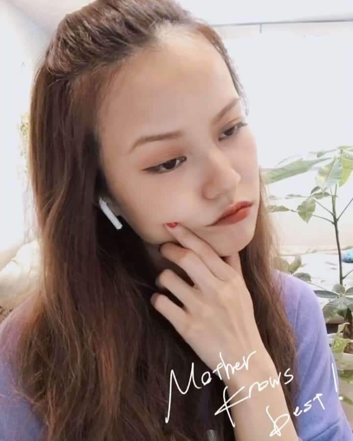 MiracleVellMagicのインスタグラム：「happy mother’s day! 🌹and yes, mother knows best!  お母様はいつでも、私たちの味方。😎 #母の日」