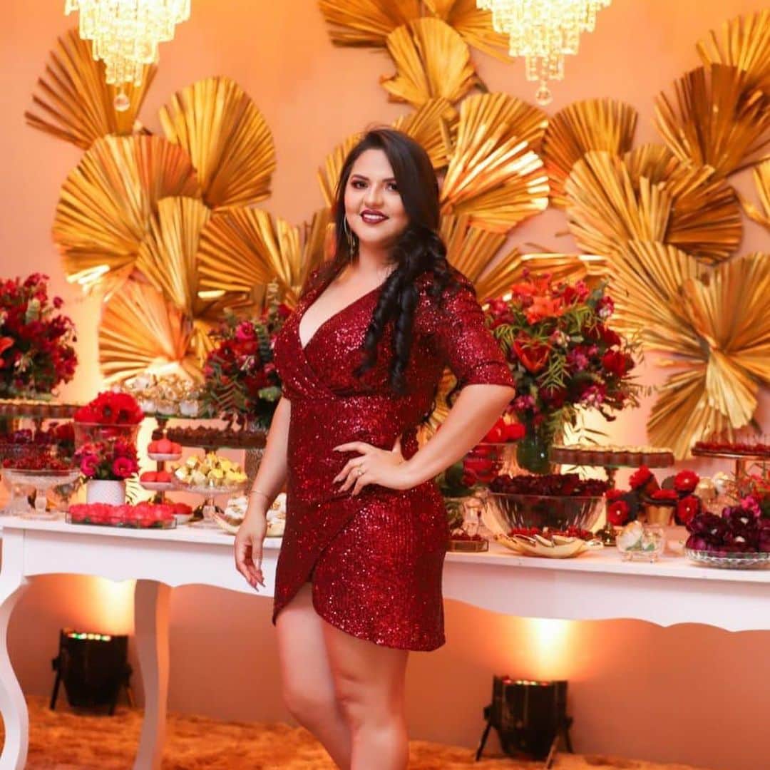 のインスタグラム：「Mãe: palavra pequena, mas com um significado infinito,pois quer dizer amor,dedicação,renuncia a si própria, força e sabedoria. Feliz dia das mães meu amor  @angelicaejj e minha mãe @josysouza213 e todas as mamães desse mundo!!!」