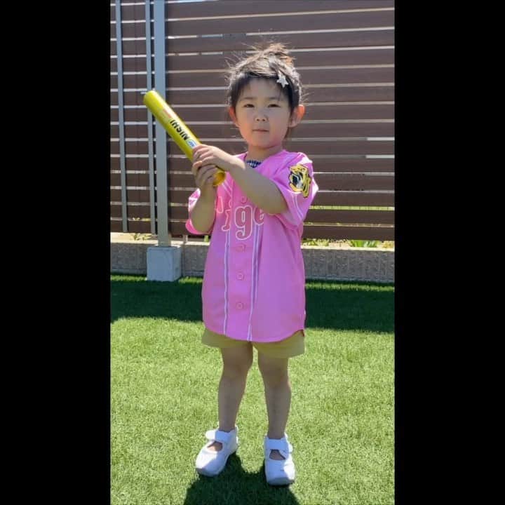 秋本真吾のインスタグラム：「#熱男リレー たくさんのリアクションありがとうございました！﻿ ﻿ バトンは娘に託しました！﻿ ﻿ ひとりひとりができることを真っすぐにやっていきましょう！ ﻿ ﻿ #バトンは娘に﻿ #何年後かのオリンピックへ﻿ #とかいっておもいっきり文系にいったりして﻿ #熱男リレー﻿」