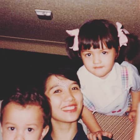 ラライン・シャーのインスタグラム：「Happy International Mother’s day Mommy 🌹You were so young when you had me. How fascinating that we have seen and helped each other grow. How our relationship has changed all these years up and down, all around. A fun and sometimes scary rollercoaster🙃 I thank God everyday that the ride is with someone cute, kind and super fun! Happy Mothers day to all Mothers out there, keep growing and learning there’s no end to being a better parent but also know that you are enough at this present moment.❤️」