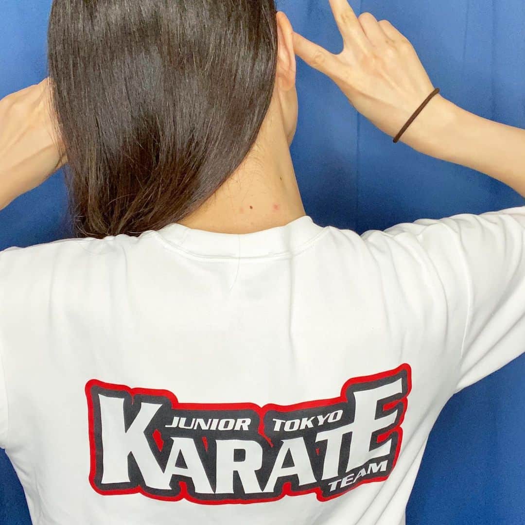 宮原華音さんのインスタグラム写真 - (宮原華音Instagram)「tiktokを道着で撮った時に 下に着てたTシャツ✌️ 小学生〜中学生の頃 国体の強化選手になってて そのチームのＴしゃつ😂 身長ほぼ変わらないからまだ着れるし 4枚はあるから まだ大切にとっといてます✨ #空手 #空手女子 #空手tシャツ #国体強化選手 #東京 #karate」5月10日 21時31分 - miyahara_kanon