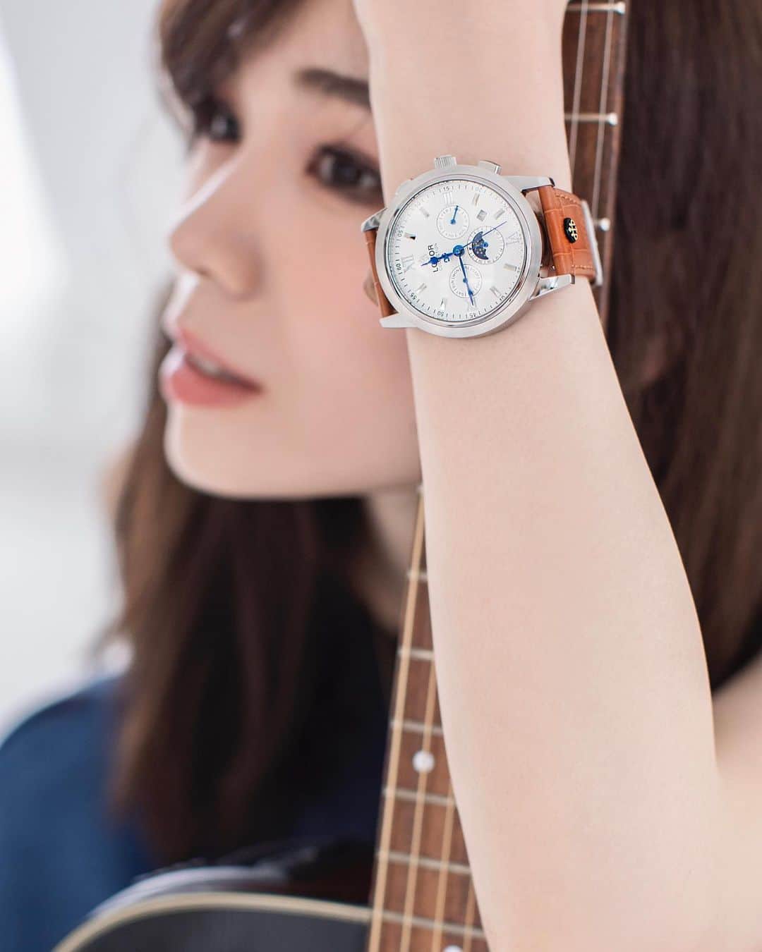 rt8さんのインスタグラム写真 - (rt8Instagram)「. For those who value time 2017年に日本デビューした @loborjapan さんの懐かしくて新しい時計をご紹介。 リーズナブルな価格ながらデザインや質感も高く、オフィスシーンからカジュアルなプライベートシーンで活躍してくれる男性にも女性にもオススメな時計です。 . http://lobor.jp ←こちらから僕のアカウント名のクーポンコードを入れていただくと10%offで購入していただけます😊 クーポンコード: rt8_modzb . #ロバー #時計 #腕時計 #lobor #photooftheday #ig_jp #portraitmood #portraitpage #portraits_ig #ig_portrait#ig_japan #portrait #ig_photooftheday #ig_picoftheday #ig_today #girl #portrait#team_jp_ #team_jp_西 #japan_daytime_view #ptk_japan #picoftheday #instamood #reco_ig #jp_gallery #as_archive #bestofday #jp_gallery #instagram #関西 #icu_japan #pr」5月10日 21時52分 - rt8_modelate
