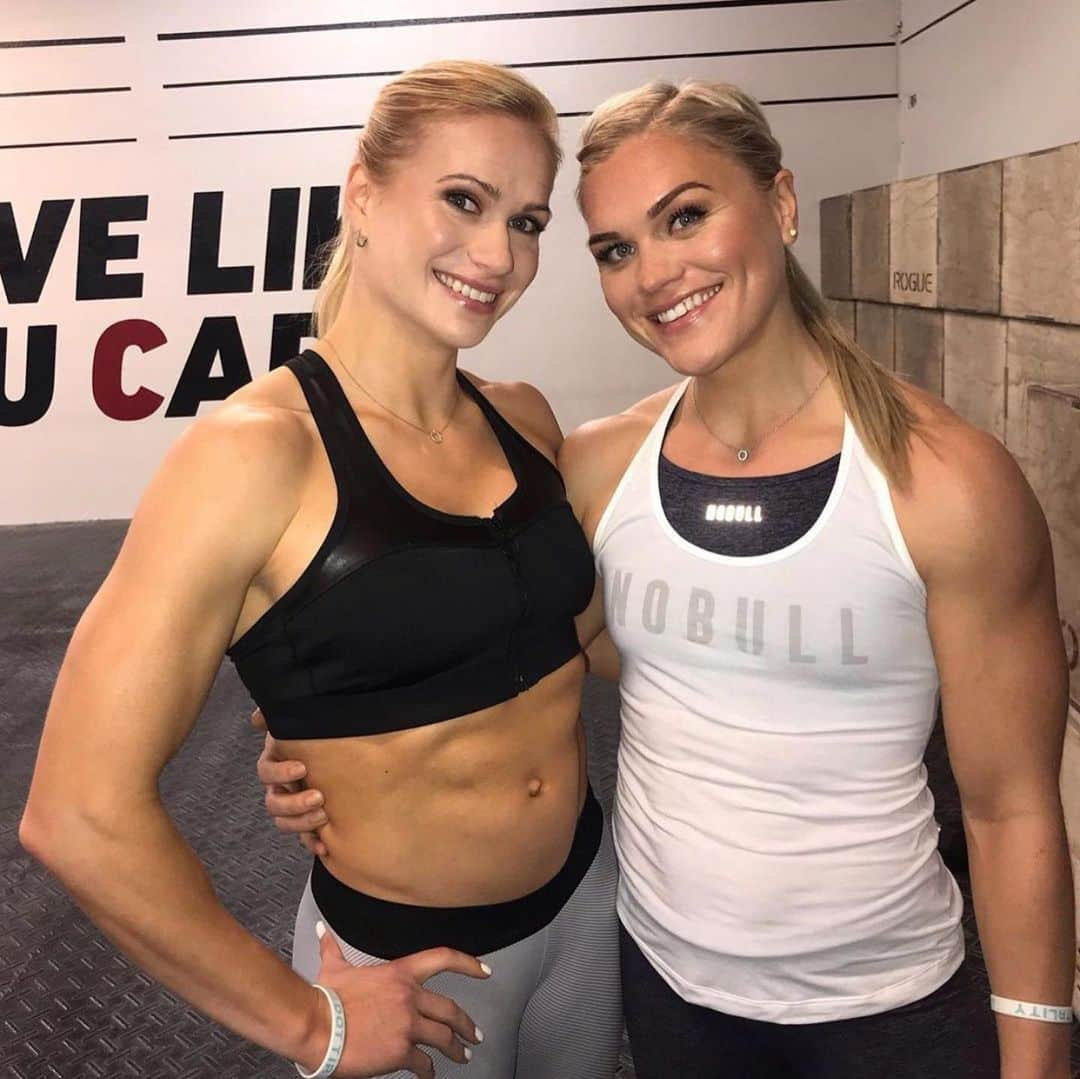 アニー・スラスドーターさんのインスタグラム写真 - (アニー・スラスドーターInstagram)「It’s a day to celebrate!!! My girl @katrintanja came into the world on this day 27 years ago 🥳🥂⁣ ⁣ Lucky and grateful to call this person my best friend and soulmate 💕 ⁣ ⁣ The things we have gotten to experience together are incredible and I know there are endless more to come!! One thing is for sure there is NEVER a dull moment with you 😂🔥⁣ ⁣ Wish I could give you a real hug right now 💕 miss you and I love you my girl 💕⁣ ⁣ #grateful #love #friendship」5月10日 22時39分 - anniethorisdottir