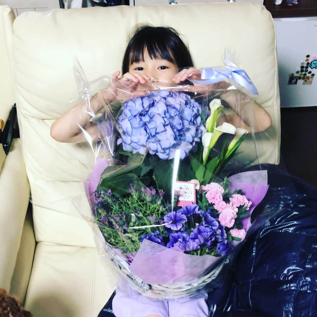 吉田愛李さんのインスタグラム写真 - (吉田愛李Instagram)「#母の日 #ありがとう」5月10日 22時52分 - a0714y