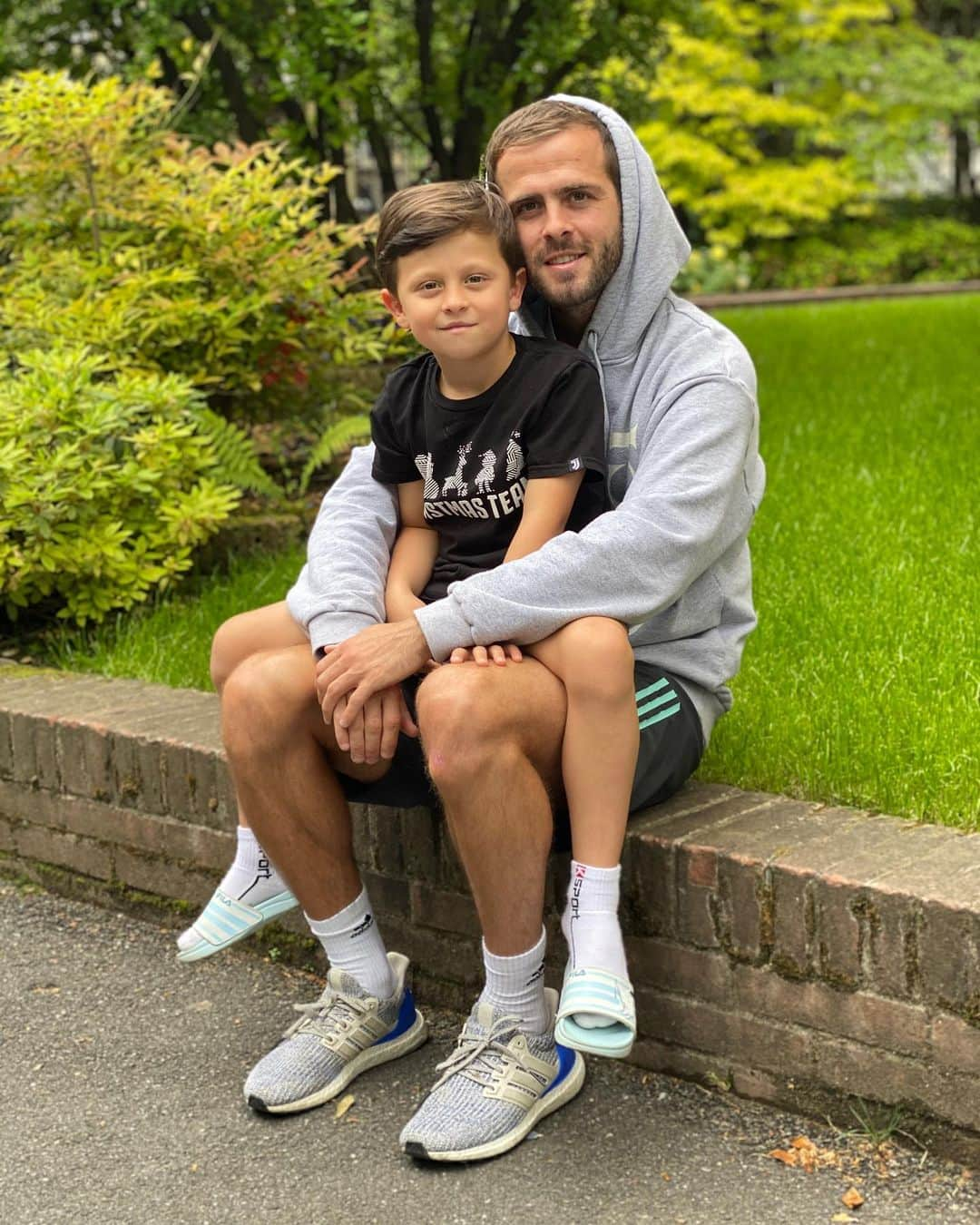 ミラレム・ピアニッチさんのインスタグラム写真 - (ミラレム・ピアニッチInstagram)「My Boy ❤️」5月10日 23時13分 - miralem_pjanic