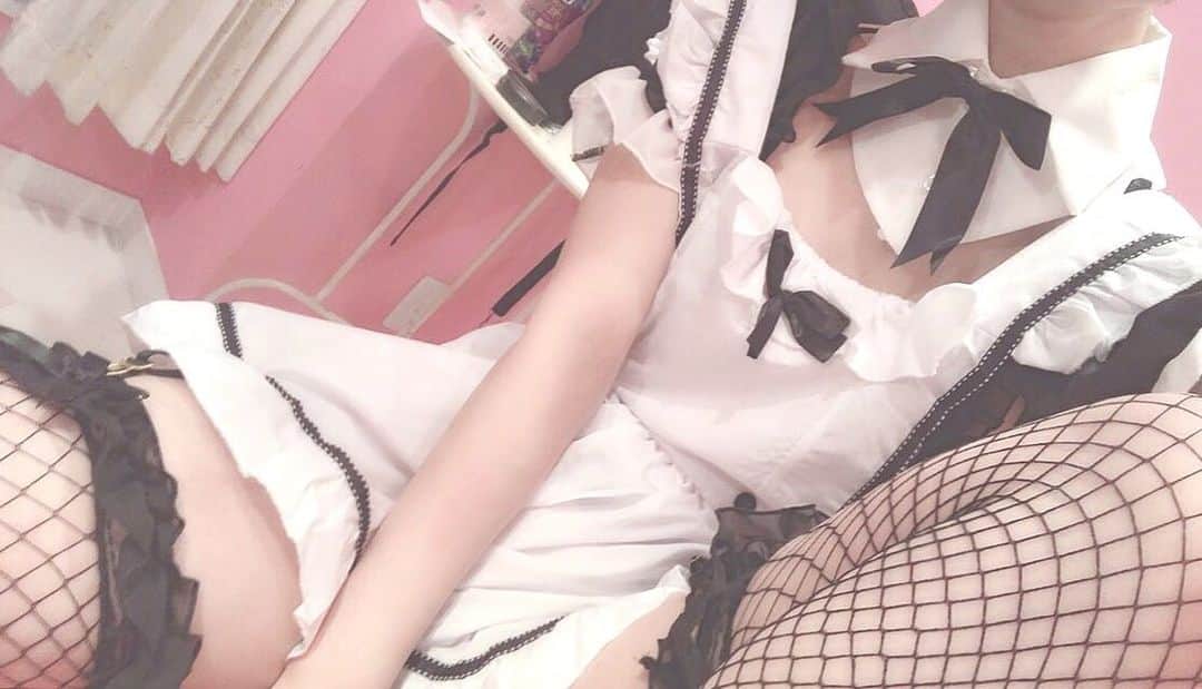 東条蒼のインスタグラム：「＊ ・ ・ メイドコスすきです！ ・ ・ ・ #メイドの日 #コスプレしたい  #コスプレ ・ ・ #東条蒼 #クルーズグループ #セクシー女優 #av女優 #メガネ女子 #黒髪 #ショートヘア #teamメレンゲ #followｍe #following #japan #girl #photooftheday #tagsforlikes #instalike  #台湾 #香港 #粉我 #拍照 #照片 #人像攝影」