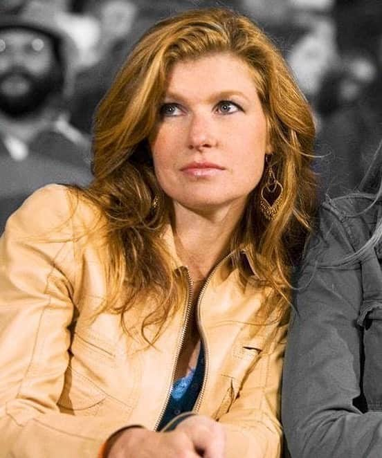 クロエ・セヴィニーさんのインスタグラム写真 - (クロエ・セヴィニーInstagram)「I ❤️ actresses #conniebritton “It's part of my job to make sure you don't grow up stupid....” The luminous @conniebritton as #tamitaylor  #whatwouldtamitaylordo #fridaynightlights  Who’s one of your favorite on screen moms?」5月10日 23時27分 - chloessevigny