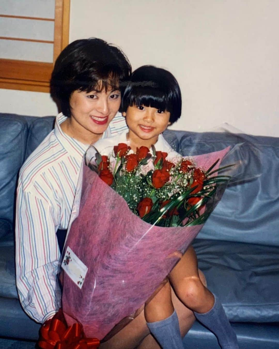 近藤祥子さんのインスタグラム写真 - (近藤祥子Instagram)「. Happy Mother’s Day❤ Thank you always❤ . . #母の日 #mothersday #happymothersday #felizdiadasmaes #母亲节 #母親節 #วันแม่ #mother #thankyoualways #withlove #5歳の私 #母の誕生日 #japanese #japanesegirl #instamother #instagood #5yearsold #1995」5月10日 23時52分 - shoko_kondoh