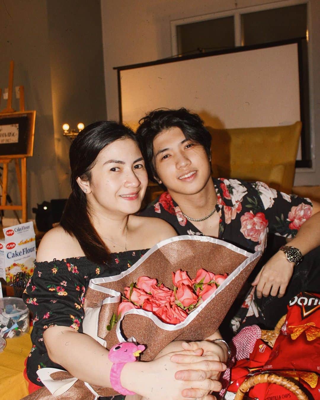 Ranz Kyleさんのインスタグラム写真 - (Ranz KyleInstagram)「All that I am, or ever hope to be, I owe to my angel mother 👩🏻 Happy mothers day to my mom and to all the mothers out there! 😁 #mothersday #celebratetogether」5月11日 0時33分 - ranzkyle
