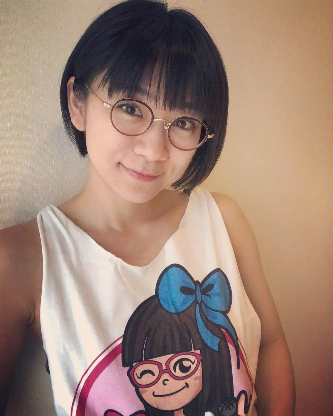 時東ぁみさんのインスタグラム写真 - (時東ぁみInstagram)「グッズTシャツ☆ ・ 髪が長い頃にデザインしてもらったやつー☆ 懐かしいのを着てみました☆ ・ ファンの皆さんにますます会いたくなってしまったよー😭 早くイベントしたいな。 ・ #時東ぁみ #グッズ #グッズTシャツ #昔 #髪長い #懐かしい #ファン の皆んなに #会いたいよ #もう少し #我慢 #イベント #ライブ #待っててね」5月11日 10時01分 - amitokito