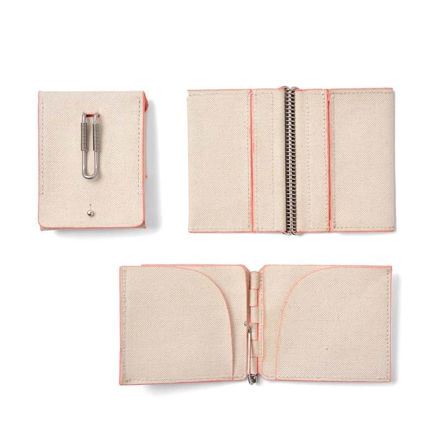 エドロバートジャドソンのインスタグラム：「HUGHES - MINI WALLET HELIX - CARD CASE HINGE - HALF WALLET - Check our stockists.  #edrobertjudson」
