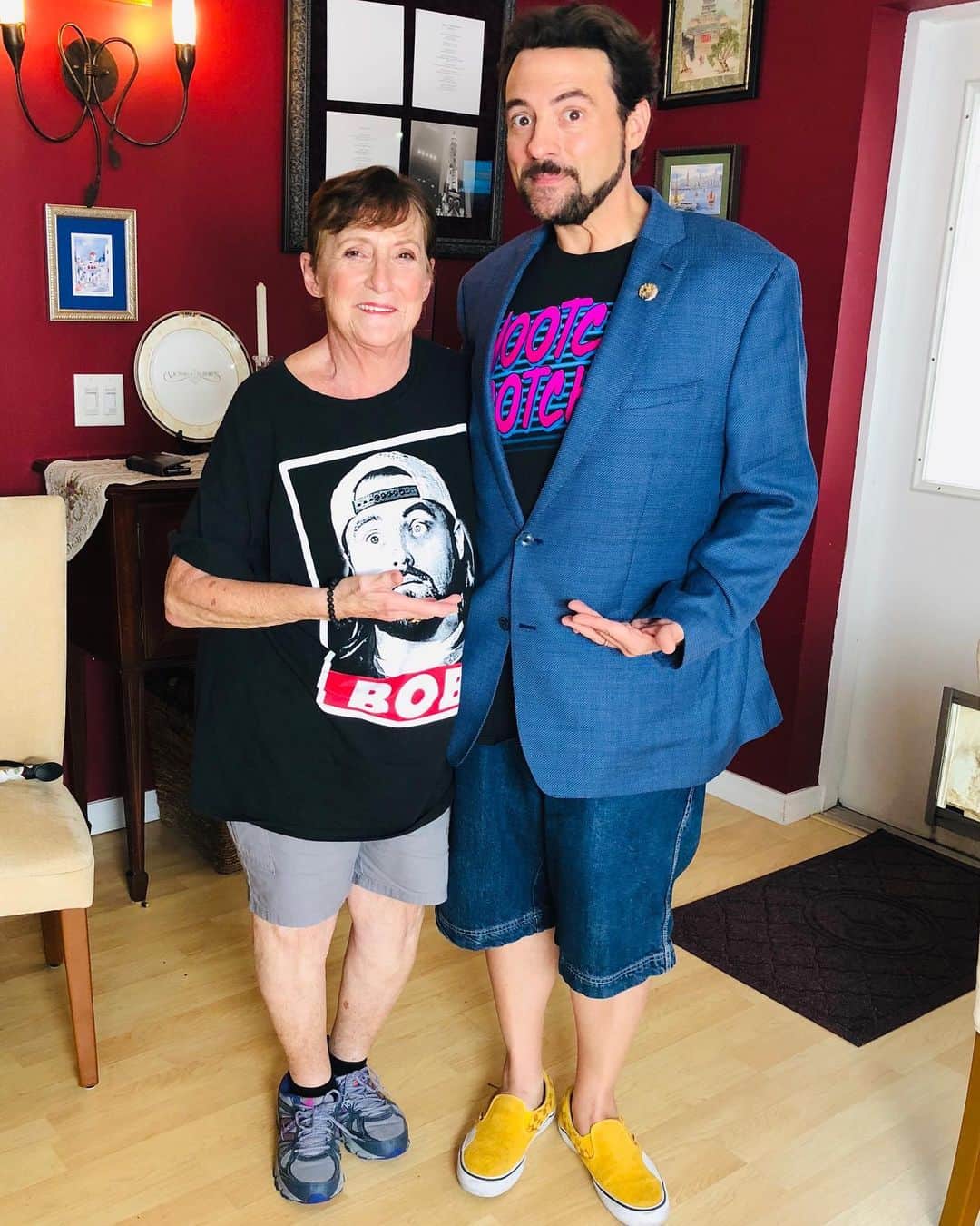 ケヴィン・スミスのインスタグラム：「Once upon a time, I was yanked screaming from this little lady’s nether regions! Think YOU like my stuff? Amazing Grace is the longest-running Kevin Smith fan I’ve ever known - 49 years and counting! When I was in grade school, Mom would always make my brown-bagged lunch every morning and  include a happy note written on a paper towel, wishing me a good day, complete with smiley faces. I don’t know if I ever told you, Ma - but I always loved those. None of the other kids ever had one in their lunch boxes, but every day, you took the time to remind me that your were always rooting for me. We all get a Mom - but not everyone is lucky enough to get a lifelong fan as well. And that’s what I got in you, Mom. Happy Mother’s Day and thank you for not only making me, but also for always being my champion! I love you, Ma! #KevinSmith #mom #mothersday #mothers」